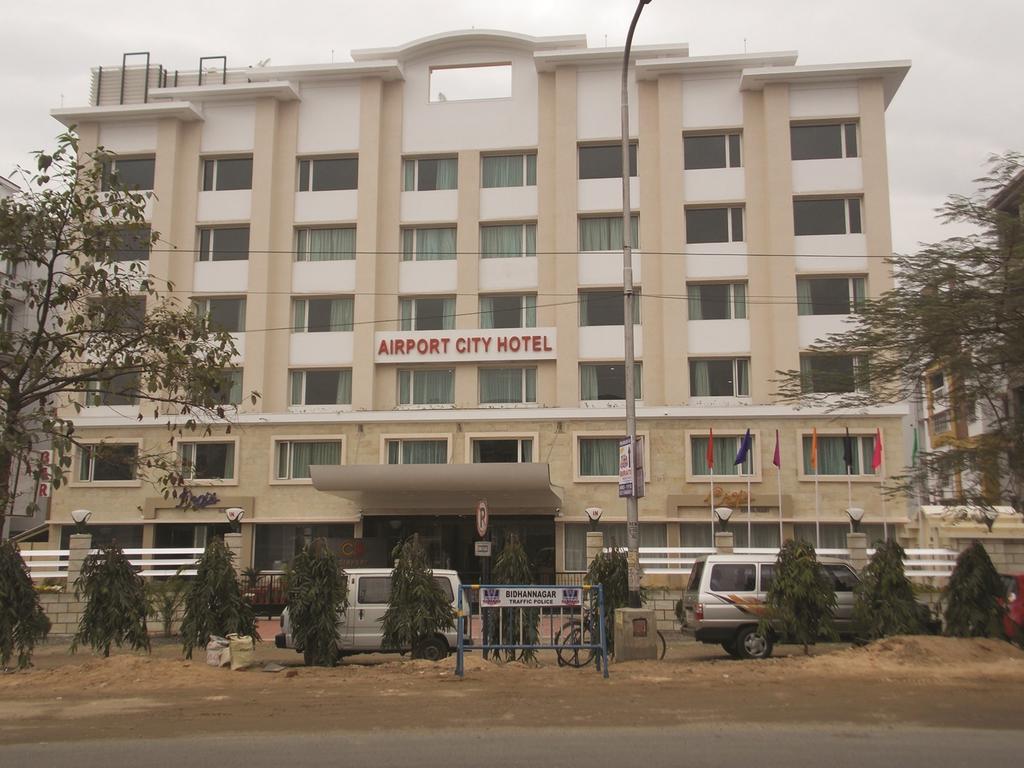 Airport City Hotel Kolkata Exterior photo